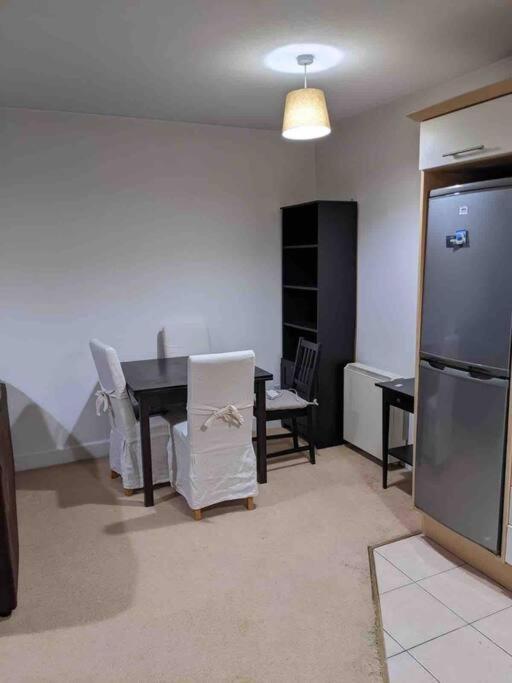 Beautiful 2 Bed Apt In Grand Canal Dublin Buitenkant foto